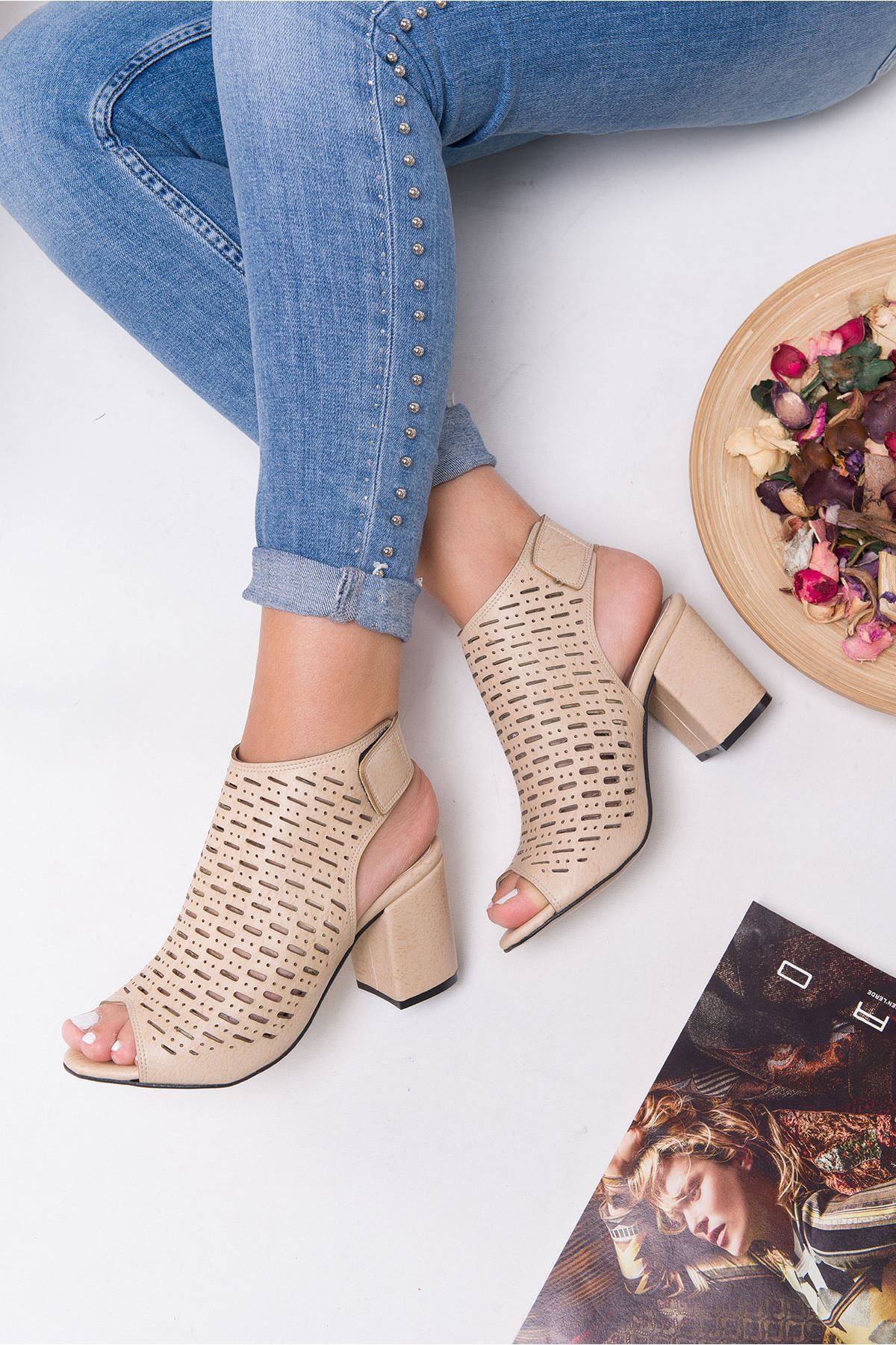 Allarie cream Chaussures à talons