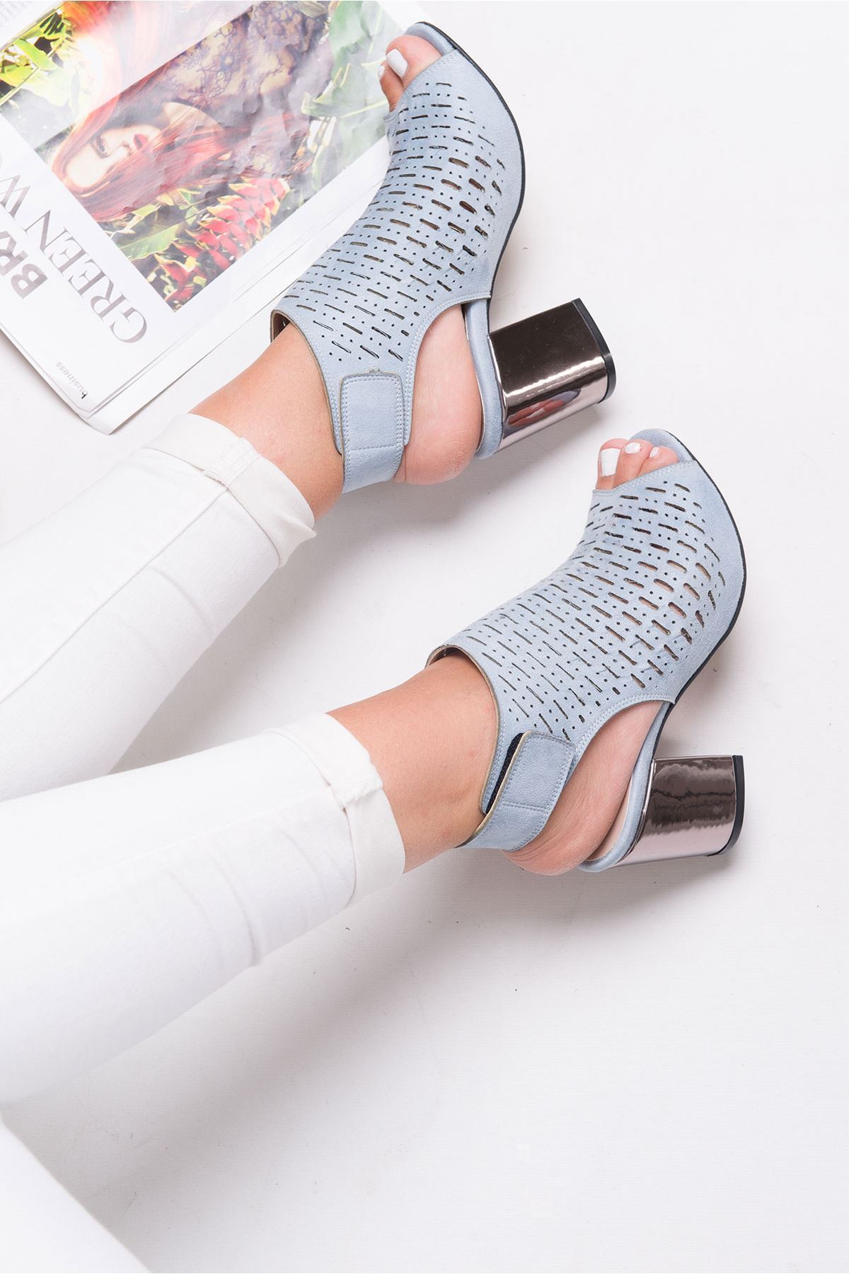 Allarie Baby Blue  Shoes with heels
