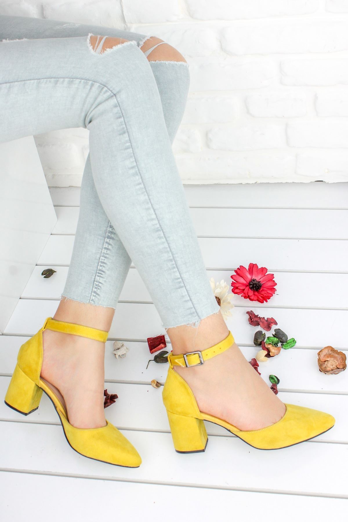 Beste lemon casual shoes with heels