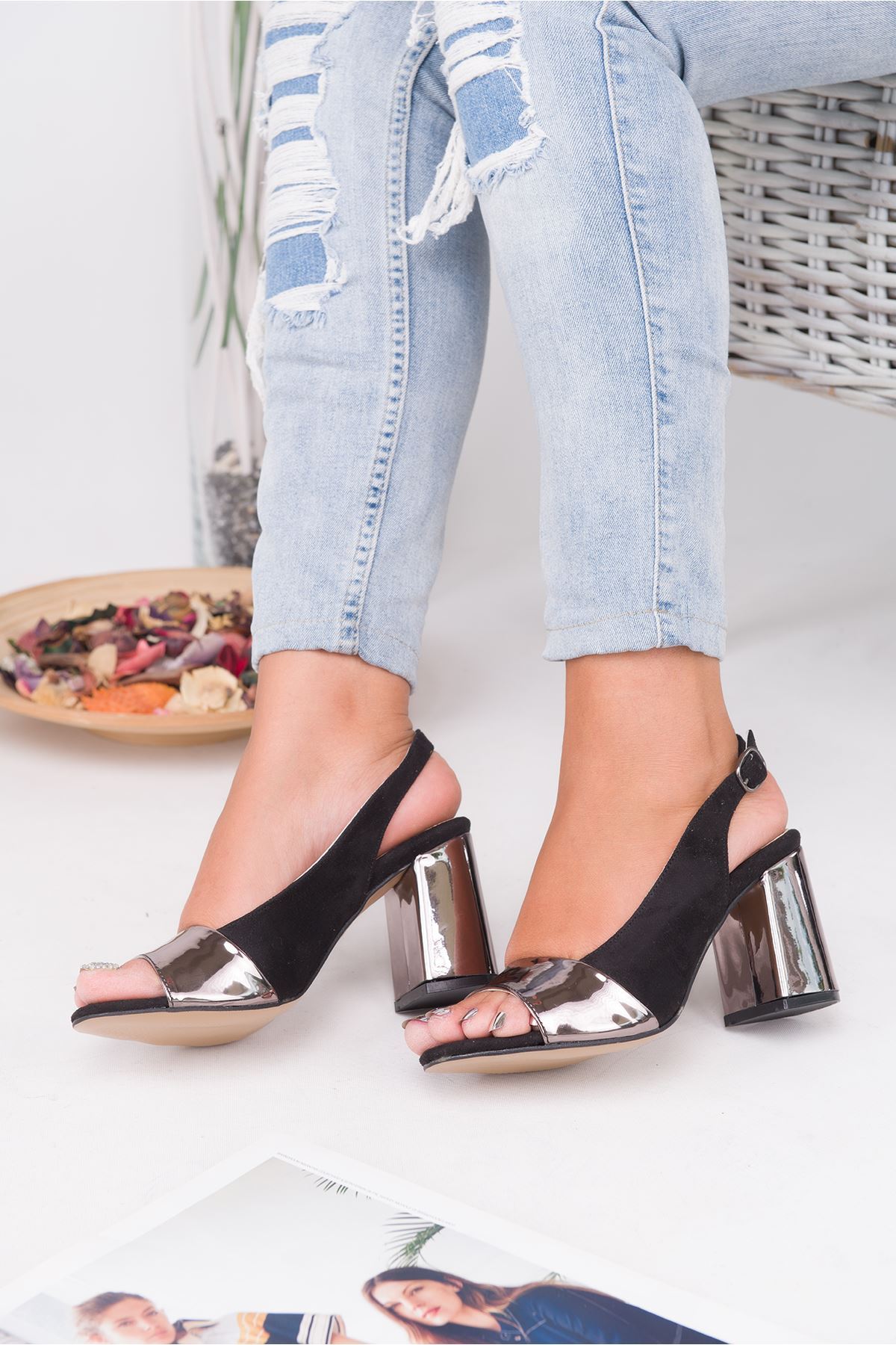 Bellia Sax Bella shoes of black genuine leather with heels