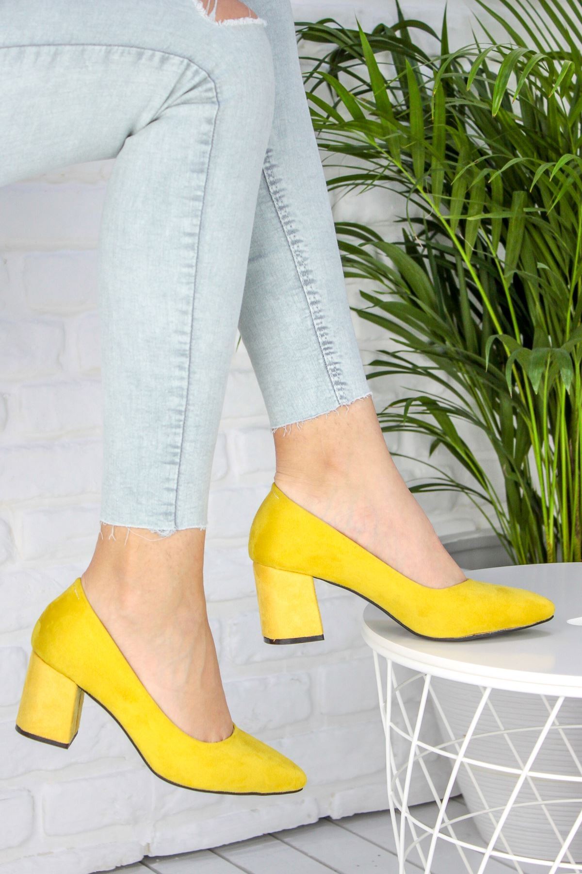 Nell yellow Heeled Shoes