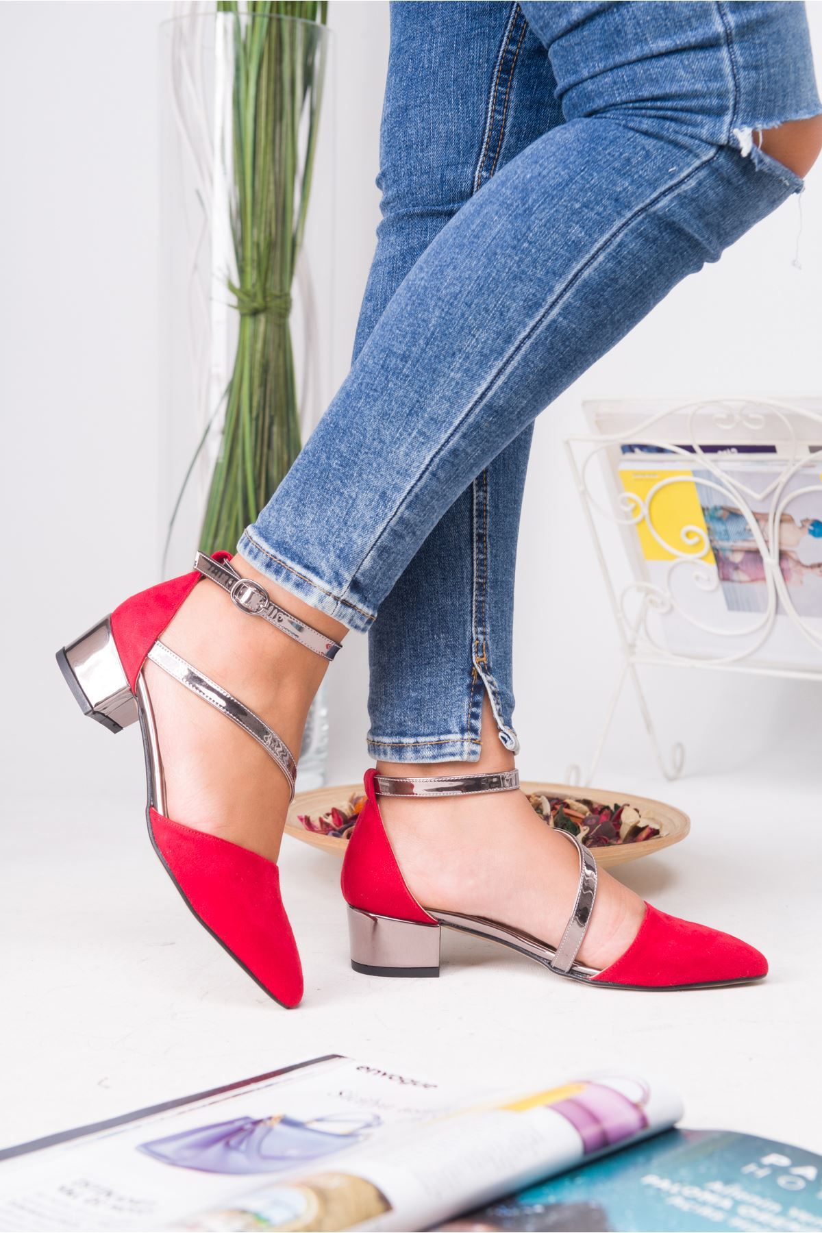 Shoes Anwen red with Heeled