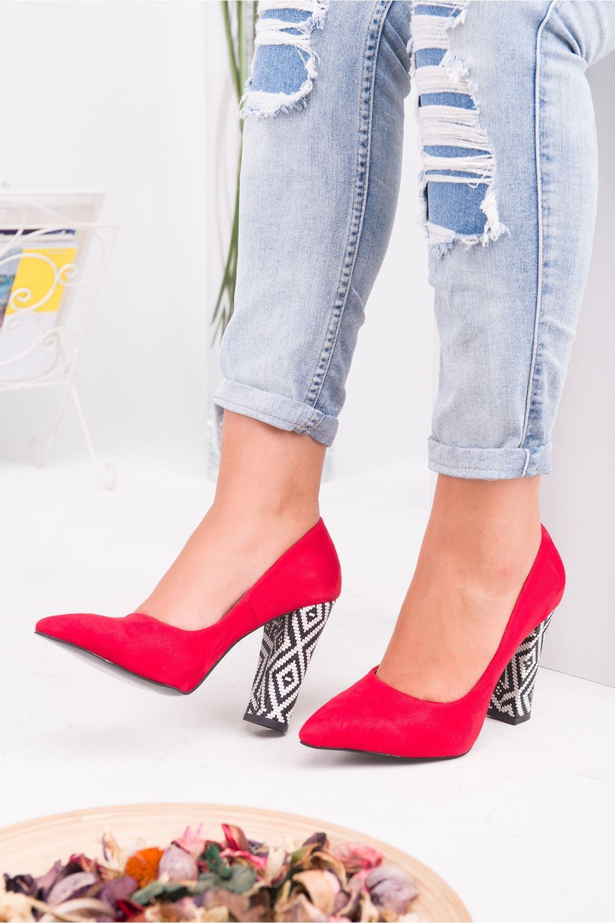 shoesTomris Red with patterned suede heels