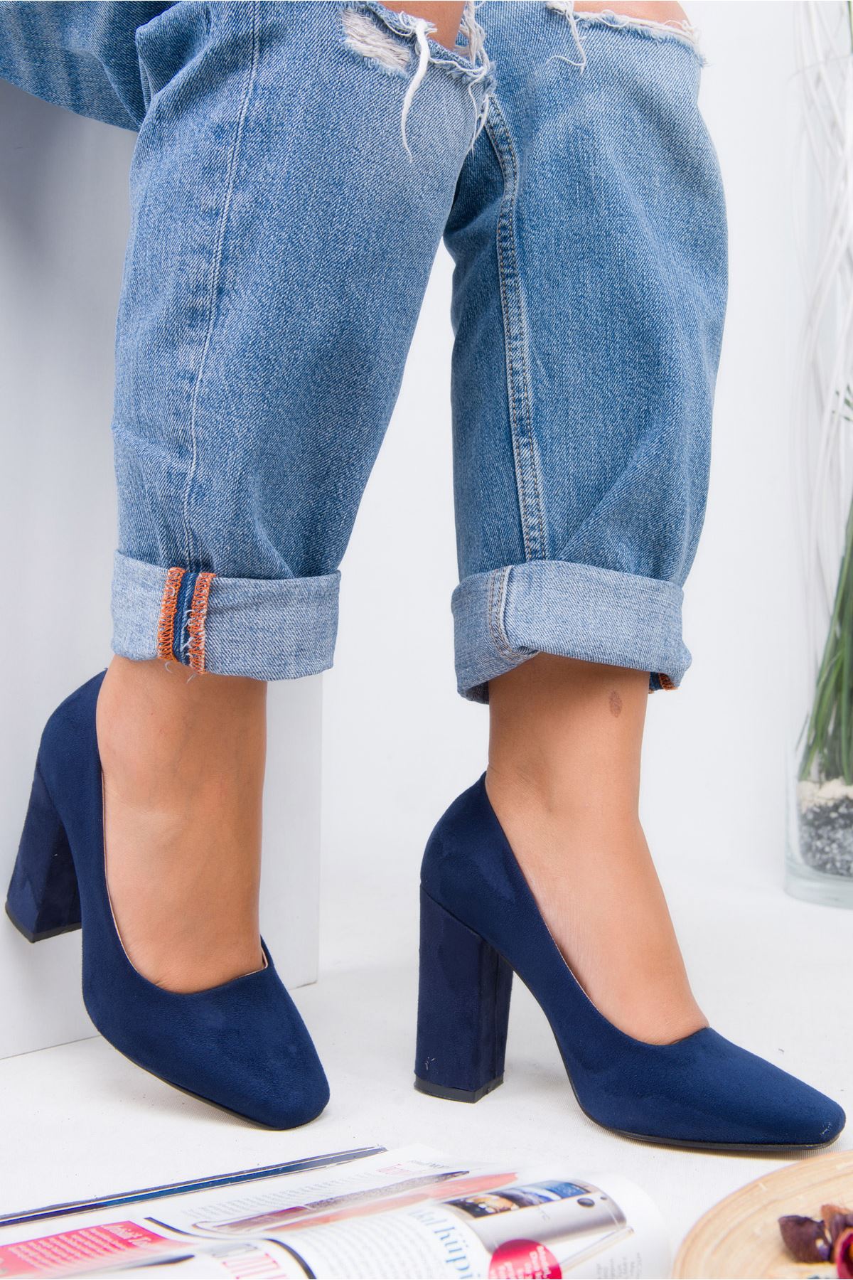 Shoes Daphne Blue dark Suede with heels
