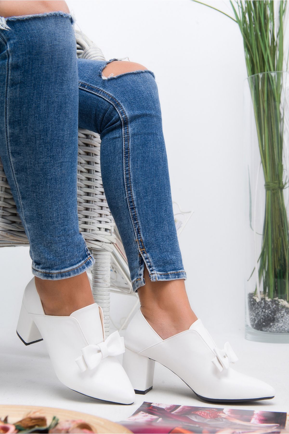 Shoes Caliente white with Heeled